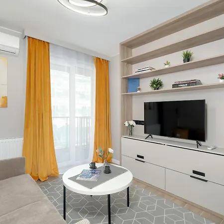 Nadolnik With Balcony & Ac By Rent Like Lejlighed