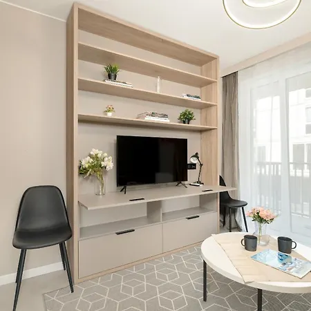 Nadolnik With Balcony & Ac By Rent Like Апартаменты Познань