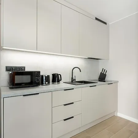 Nadolnik With Balcony & Ac By Rent Like Apartment *