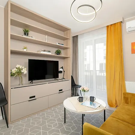 Nadolnik With Balcony & Ac By Rent Like