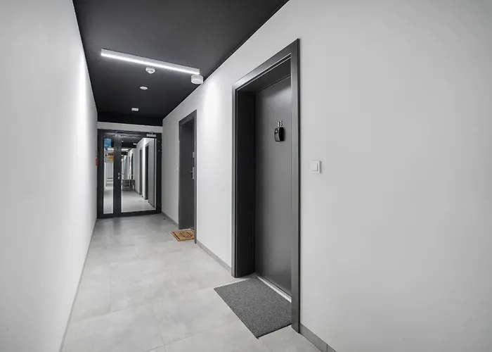 Nadolnik With Balcony & Ac By Rent Like