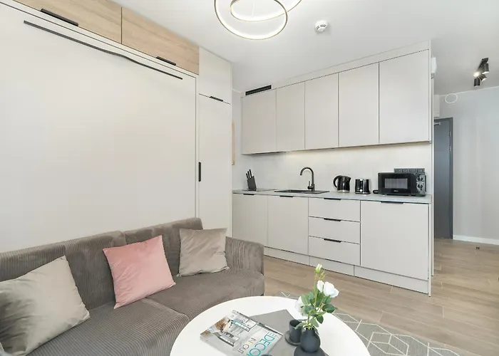 Nadolnik With Balcony & Ac By Rent Like Poznań