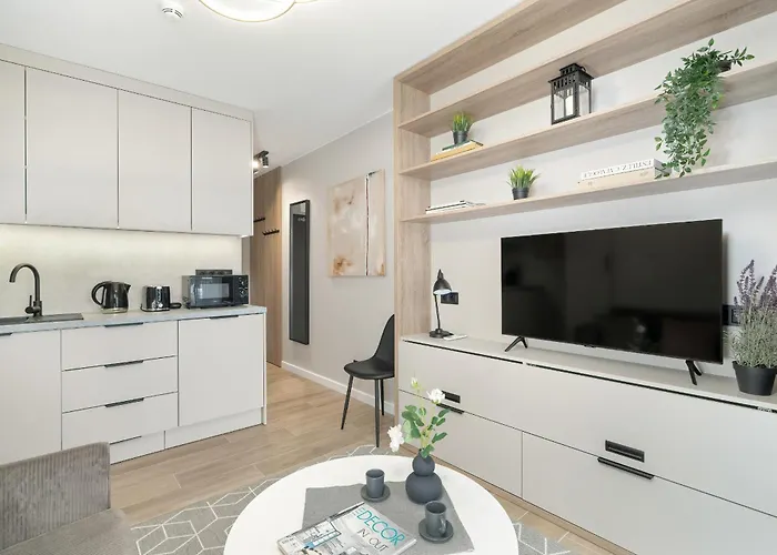 Nadolnik With Balcony & Ac By Rent Like