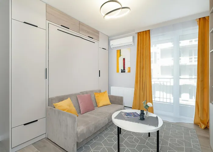 Nadolnik With Balcony & Ac By Rent Like * Poznań